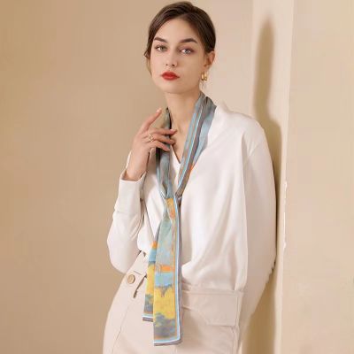 Elegant long scarf for women with classic print