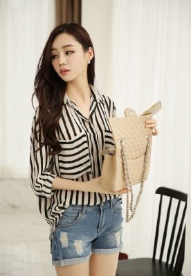 Blouse for women with black and white stripes long sleeves
