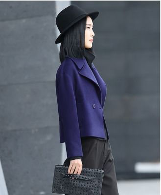 Short sleeve women's jacket with vintage cut