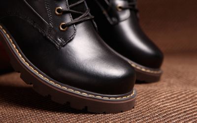 Winter Work Boots for Men with Interior Fur Lining