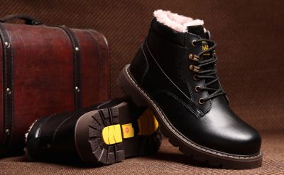 Winter Work Boots for Men with Interior Fur Lining