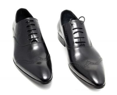 Business Shoes for Men with Bostonian Perforation Design - Black