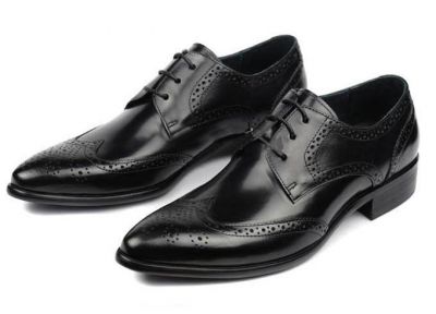 Business Shoes for Men Classic Perforations pattern - Black