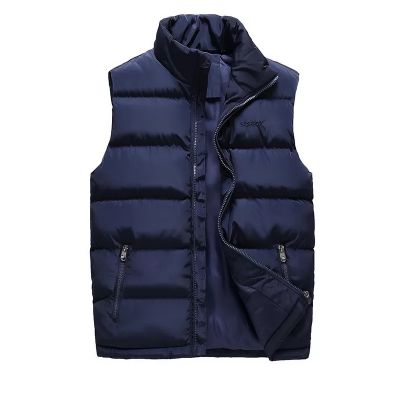 Sleeveless jacket for men with high collar and zipped pockets