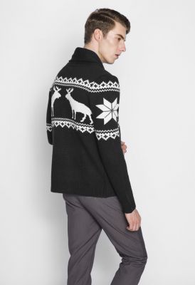 Men's Knit Vest with Winter Deer Pattern