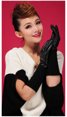 Women's leather gloves with acrylic sleeve extension