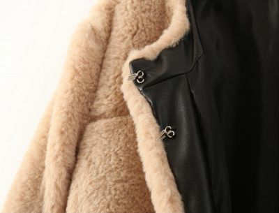 Long Winter Coat for Women with Faux Fur and Round Collar - Beige