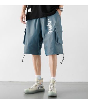 Loose elasticated men's cargo shorts