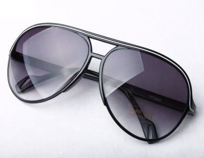 Retro Aviator style sunglasses for Men Women with Thin White Stripe