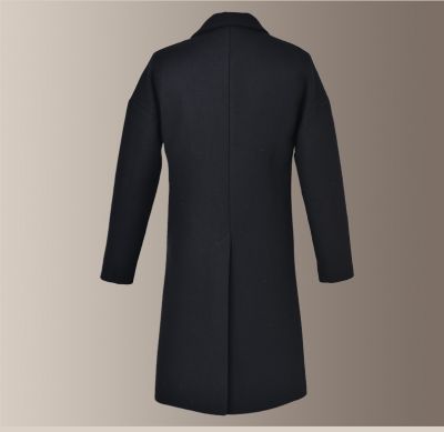 Long wool coat for men with concealed closure