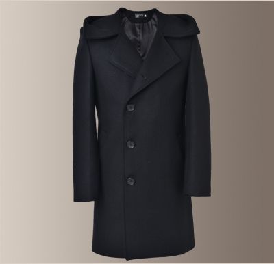 Men's mid-length coat with off-the-shoulder closure and hood
