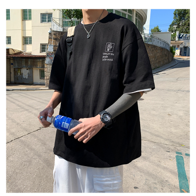 Men's baggy short sleeve T-shirt round neck graffiti