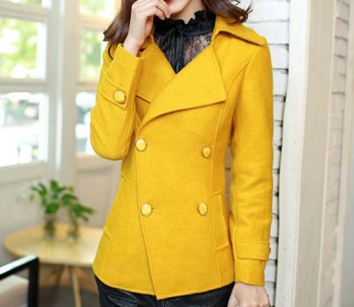 Short winter coat woman wool blend double-breasted closure