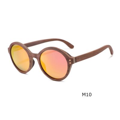 Polarized wooden frame sunglasses