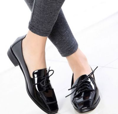 Polished PU Leather Classic Shoes for Women with Square Tip