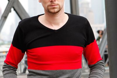 Tricolor Grey Red and Black V Neck Sweater for Men