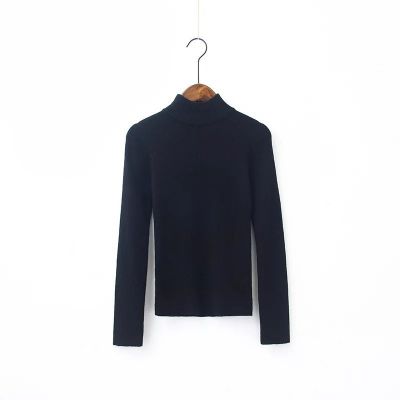 Women's pullover with ribbed collar and long sleeves