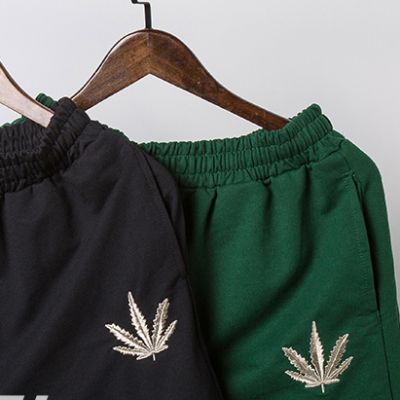 Cotton shorts for men with embroidered weed leaf logo