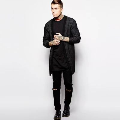Short sleeve long t-shirt with side zips and curved hem for men