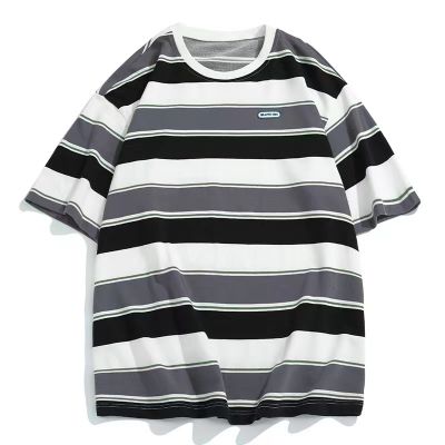 Short sleeve t-shirt with contrast stripe unisex