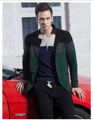Cardigan for men with tricolor large stripe design and 3 button closure