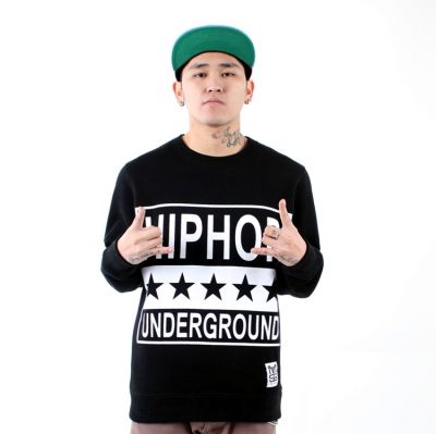 Crewneck Sweater with Hip Hop Underground Stars Print