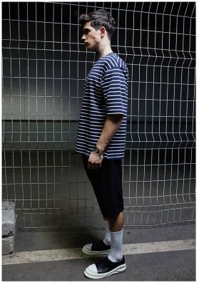 Men's large White and Navy Blue Striped T-shirt