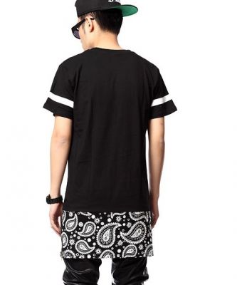 Southside black rag bandana 13 hip hop, street wear. V-Neck T-Shirt