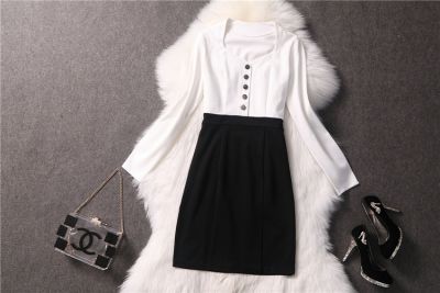 Trendy Dress for women with button collar closure