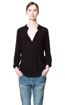 Women's blouse with concealed buttons Loose design