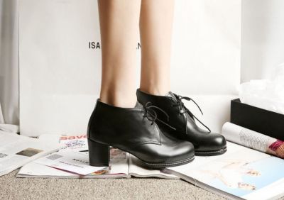 Small Heeled Shoes for Women Retro Vintage style Lace Up