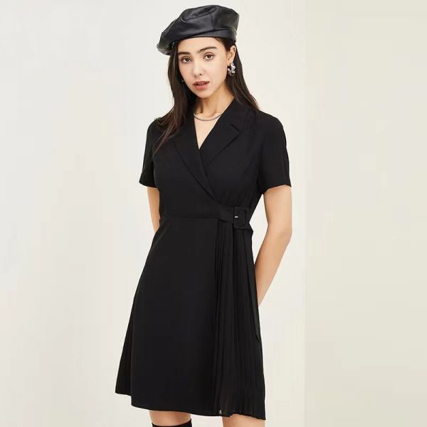 Pleated chiffon suit dress in black for women