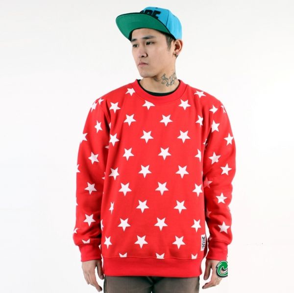 Crewneck Sweater with large white star print pattern Swag